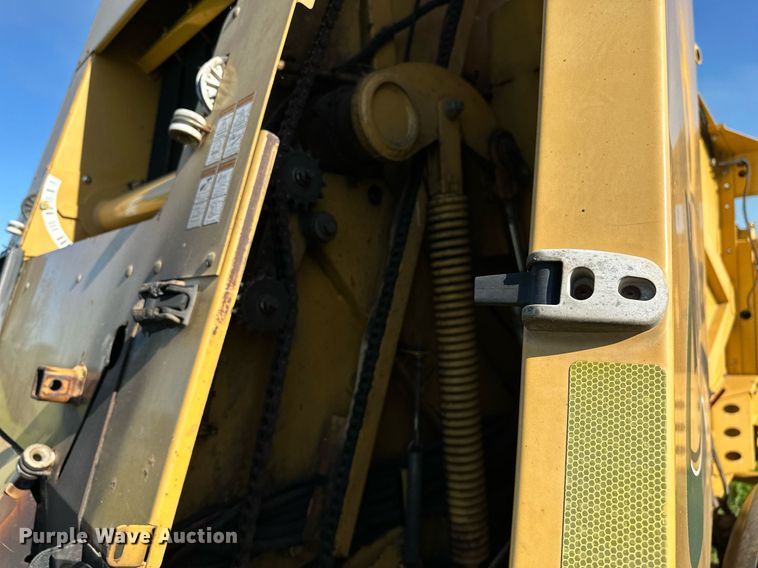 image for item OG9159 2013 Vermeer 604 Super M  round baler