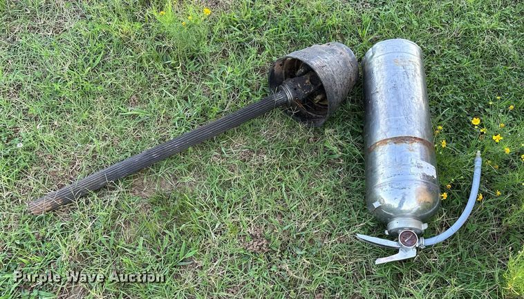 image for item OG9159 2013 Vermeer 604 Super M  round baler