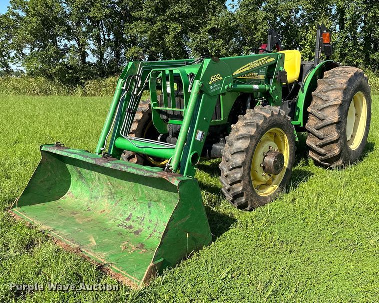 image for item OG9160 2006 John Deere 5105  tractor