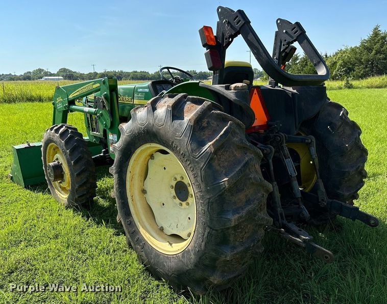 image for item OG9160 2006 John Deere 5105  tractor