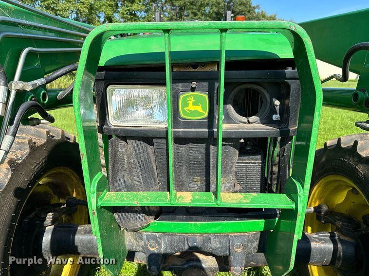 image for item OG9160 2006 John Deere 5105  tractor