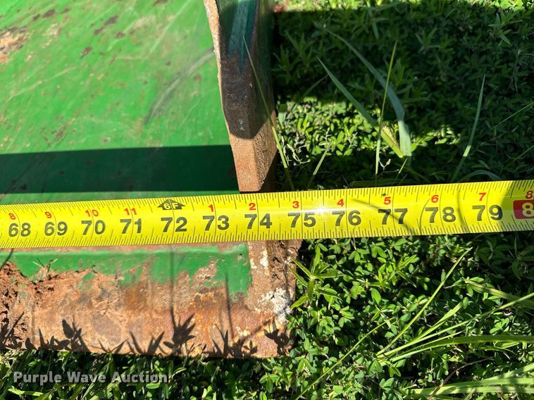 image for item OG9160 2006 John Deere 5105  tractor