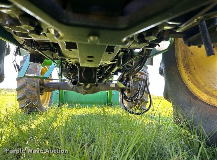 image for item OG9160 2006 John Deere 5105  tractor