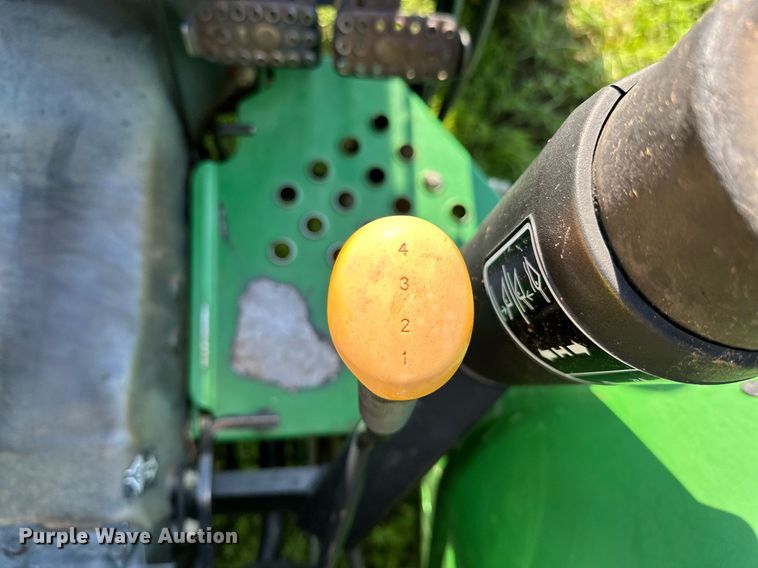 image for item OG9160 2006 John Deere 5105  tractor