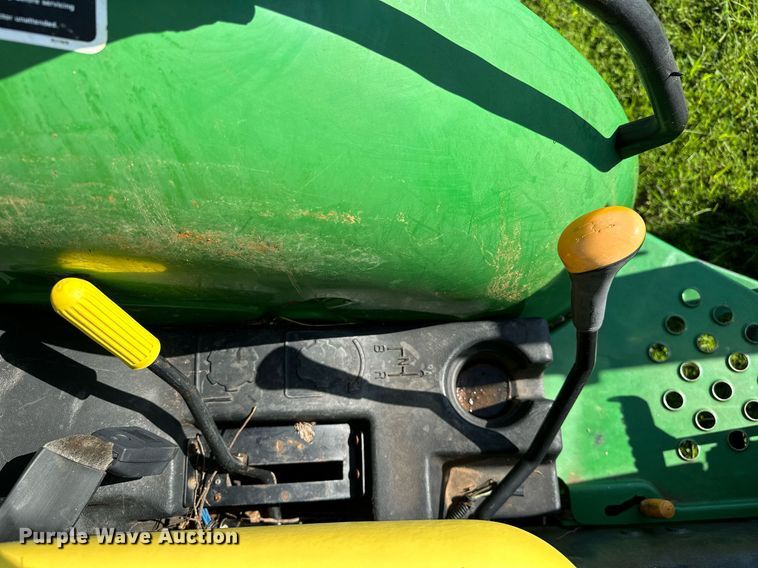 image for item OG9160 2006 John Deere 5105  tractor