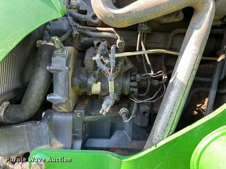 image for item OG9160 2006 John Deere 5105  tractor