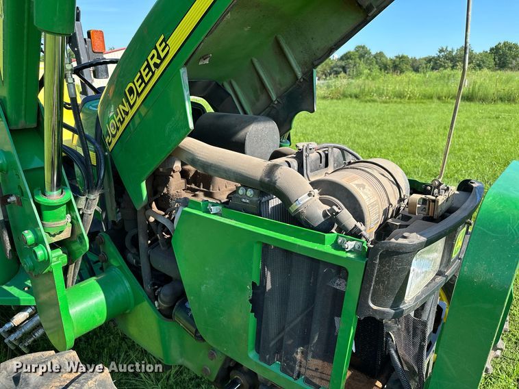 image for item OG9160 2006 John Deere 5105  tractor