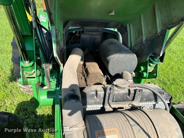 image for item OG9160 2006 John Deere 5105  tractor