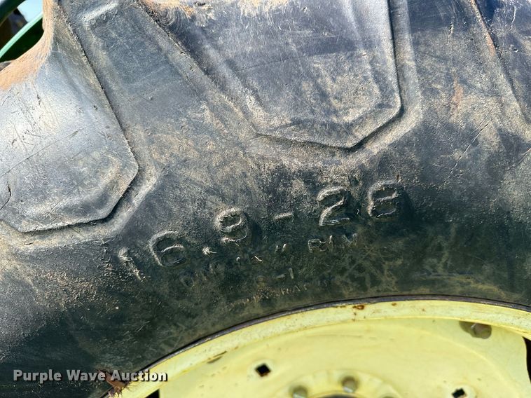 image for item OG9160 2006 John Deere 5105  tractor