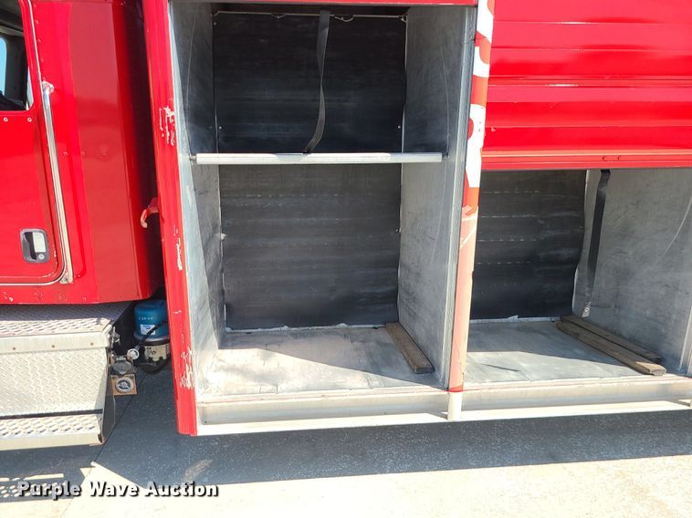 image for item DI3006 2002 Kenworth T300  delivery truck