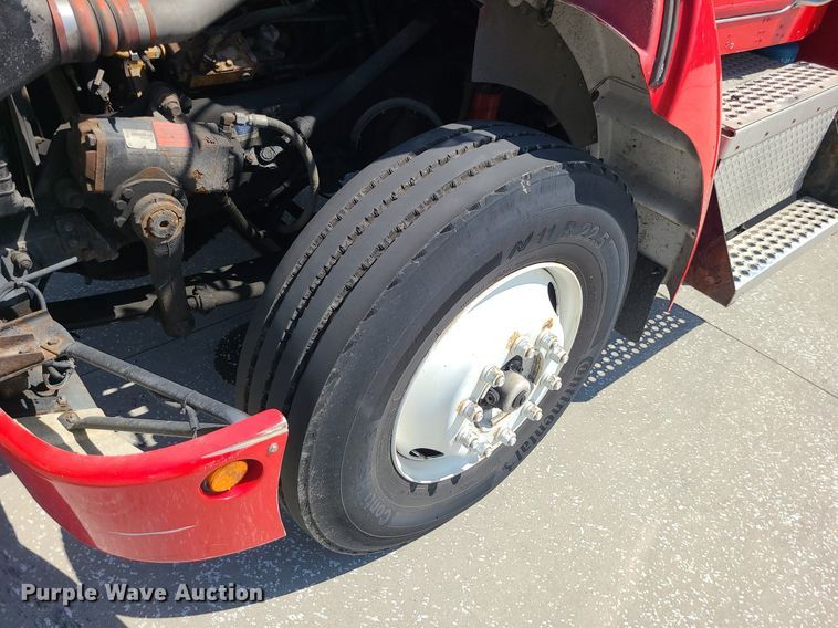 image for item DI3006 2002 Kenworth T300  delivery truck