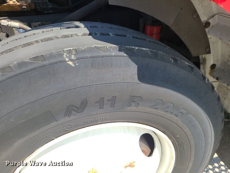 image for item DI3006 2002 Kenworth T300  delivery truck