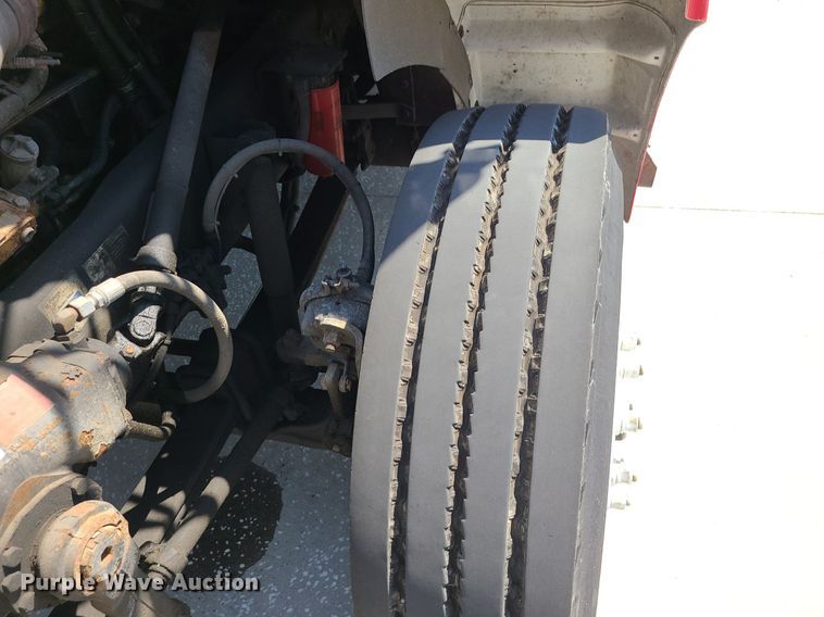 image for item DI3006 2002 Kenworth T300  delivery truck