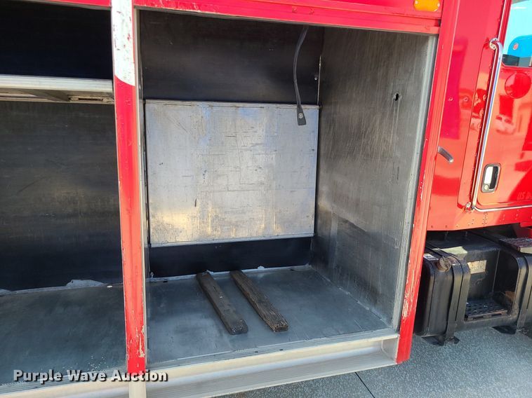 image for item DI3007 2003 Kenworth T300  delivery truck