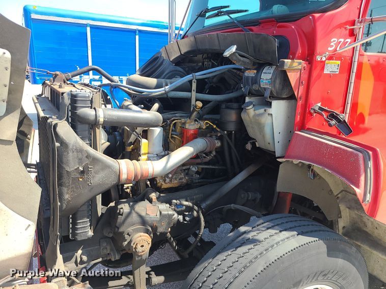 image for item DI3007 2003 Kenworth T300  delivery truck