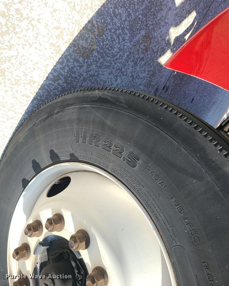 image for item DI3007 2003 Kenworth T300  delivery truck