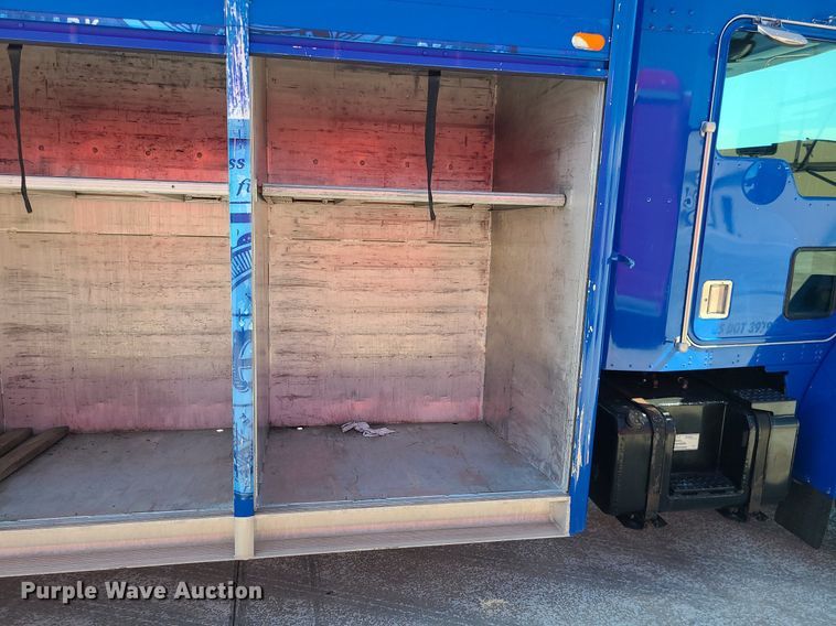 image for item DI3008 2001 Kenworth T300  delivery truck