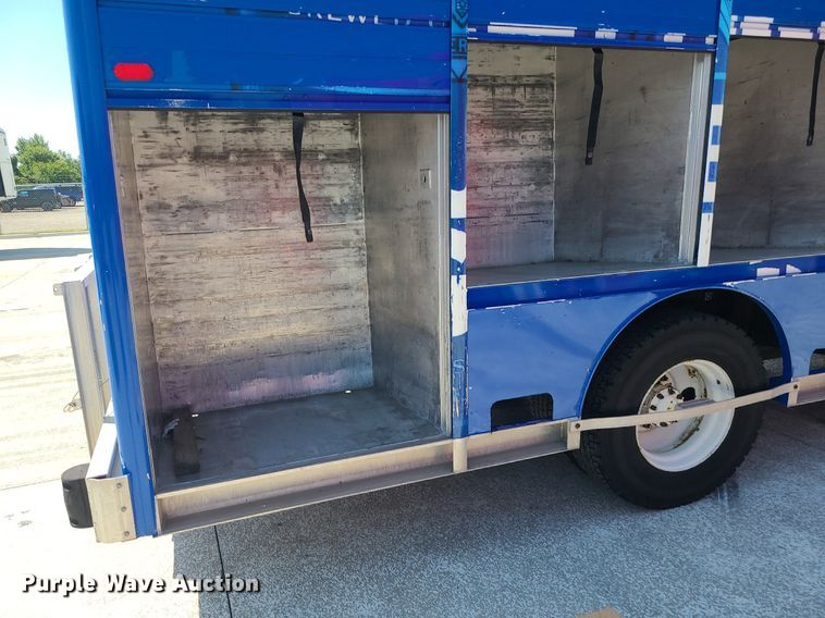 image for item DI3008 2001 Kenworth T300  delivery truck