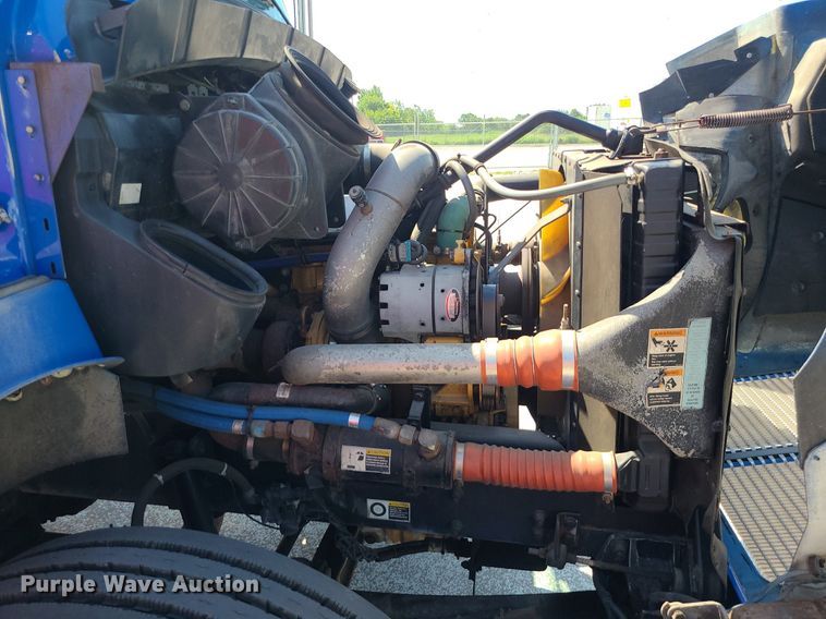 image for item DI3008 2001 Kenworth T300  delivery truck