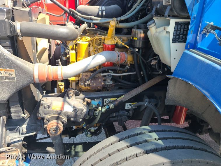 image for item DI3008 2001 Kenworth T300  delivery truck