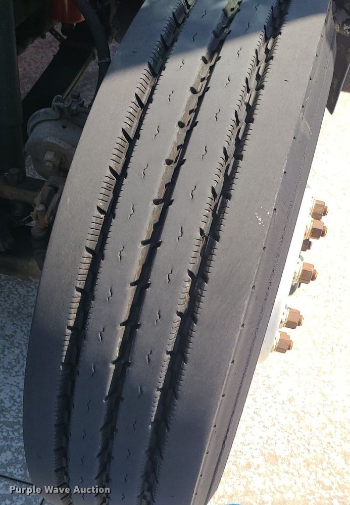 image for item DI3008 2001 Kenworth T300  delivery truck