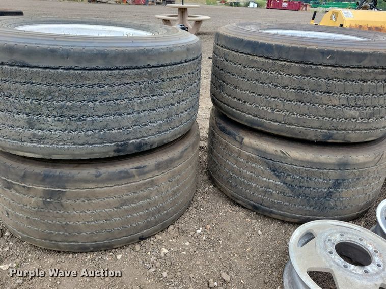 image for item DN4126 (4) Michelin 455/55R22.5 tires and wheels