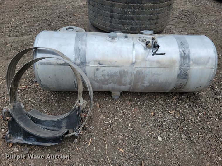 image for item DN4126 (4) Michelin 455/55R22.5 tires and wheels