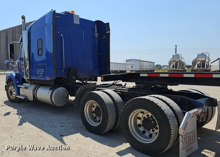 image for item DN8661 2015 Freightliner 122SD  truck