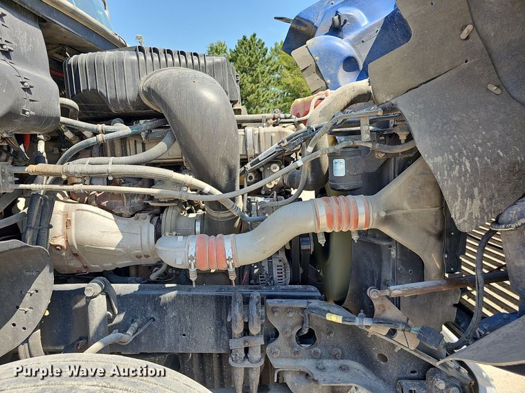 image for item DN8661 2015 Freightliner 122SD  truck