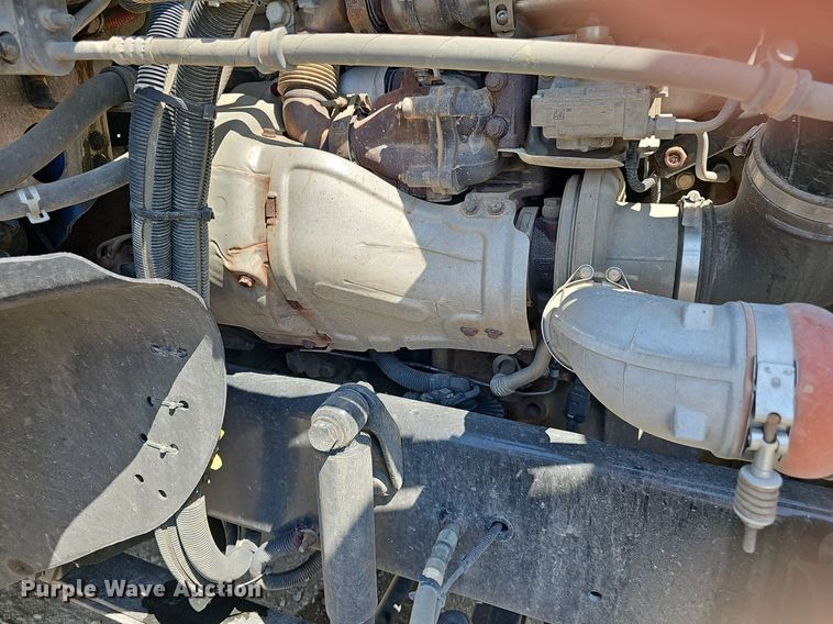 image for item DN8661 2015 Freightliner 122SD  truck