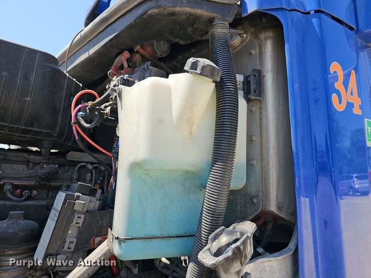 image for item DN8661 2015 Freightliner 122SD  truck