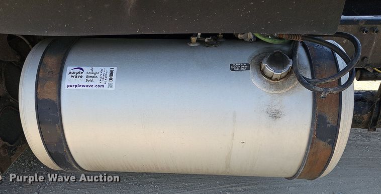 image for item DN8661 2015 Freightliner 122SD  truck