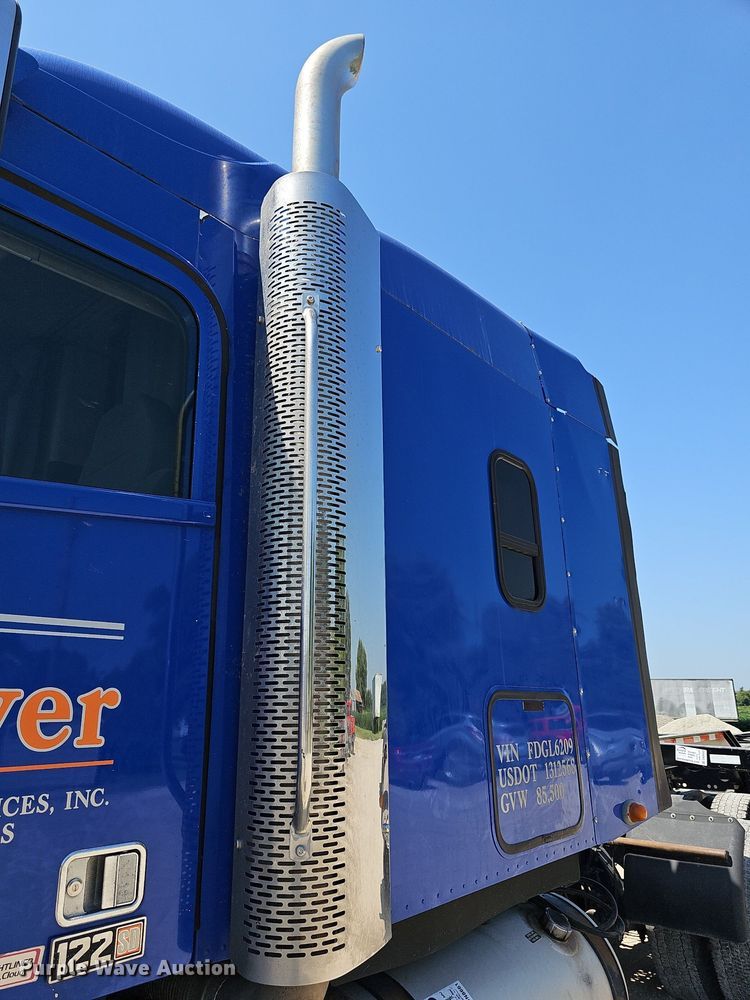 image for item DN8661 2015 Freightliner 122SD  truck