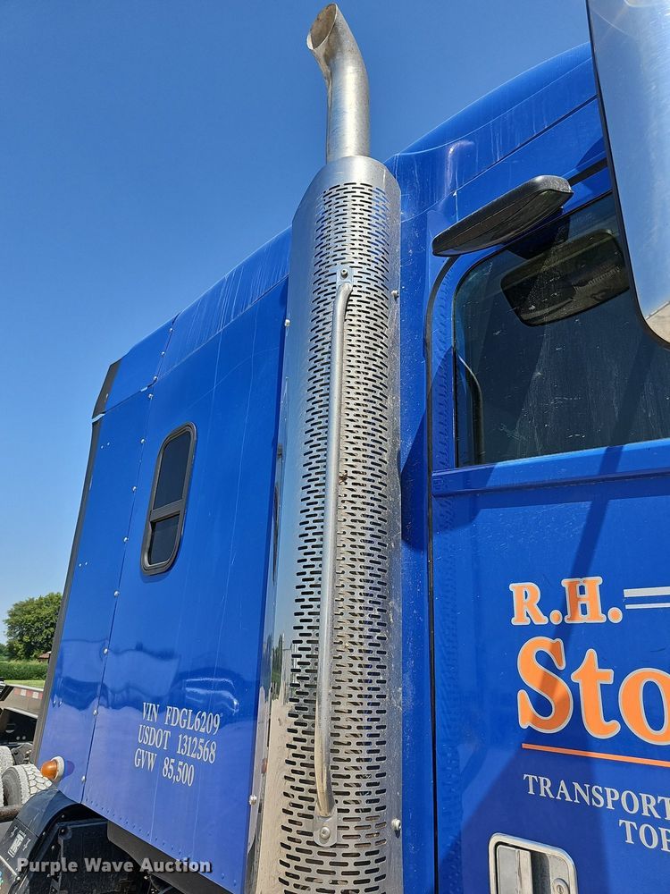 image for item DN8661 2015 Freightliner 122SD  truck