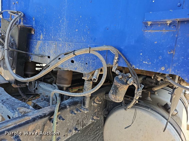 image for item DN8661 2015 Freightliner 122SD  truck