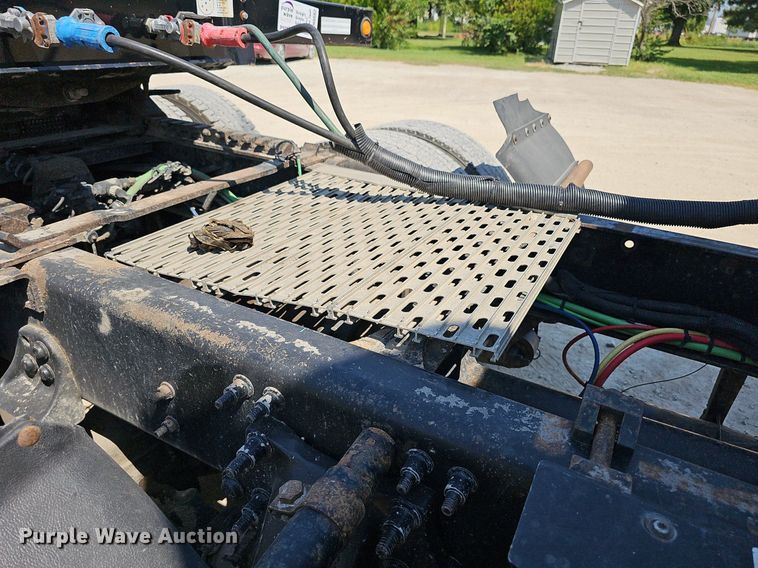 image for item DN8661 2015 Freightliner 122SD  truck