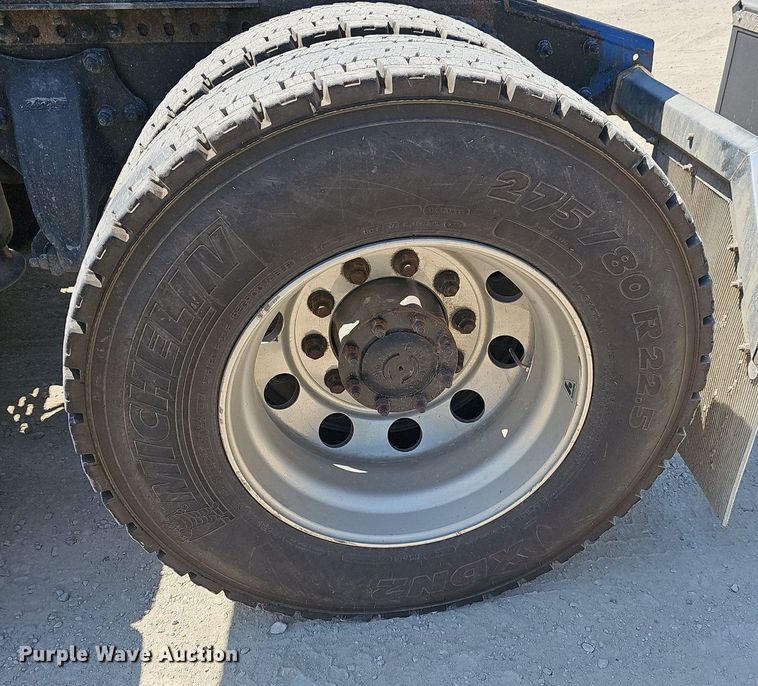 image for item DN8661 2015 Freightliner 122SD  truck