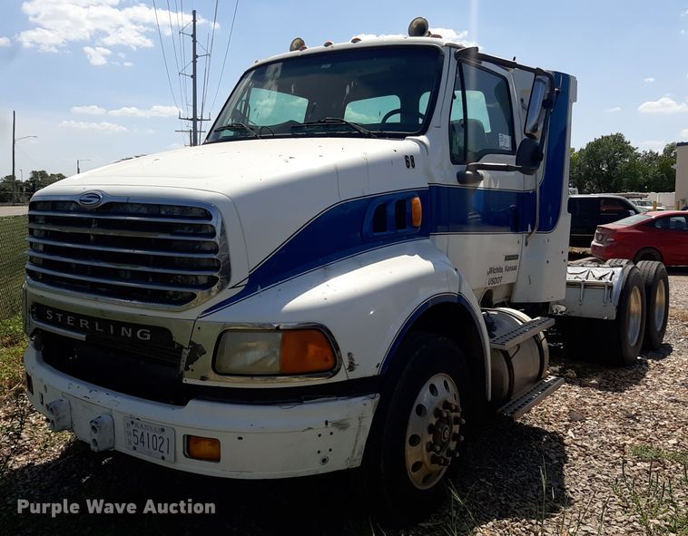 image for item DO3112 2006 Sterling AT9500  semi truck