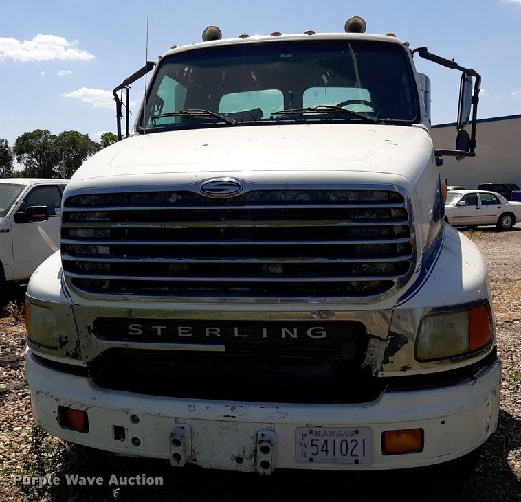 image for item DO3112 2006 Sterling AT9500  semi truck