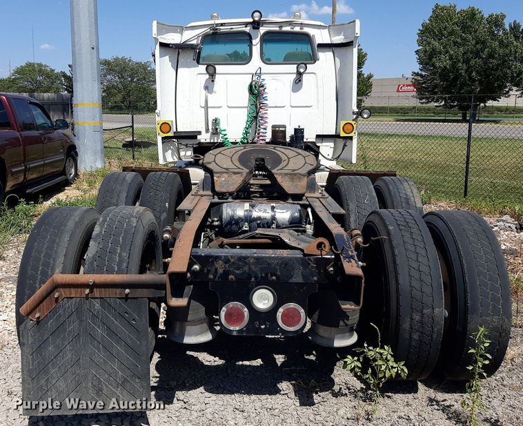 image for item DO3112 2006 Sterling AT9500  semi truck