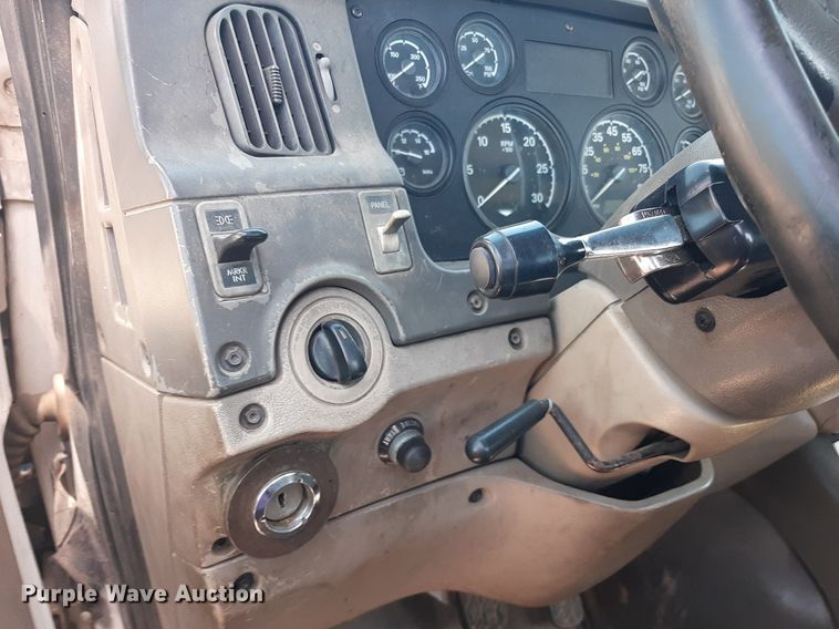 image for item DO3112 2006 Sterling AT9500  semi truck