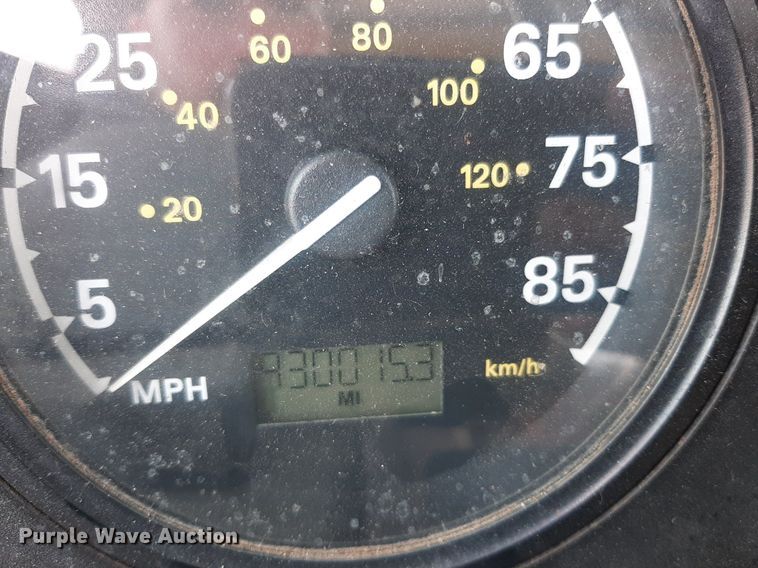 image for item DO3112 2006 Sterling AT9500  semi truck