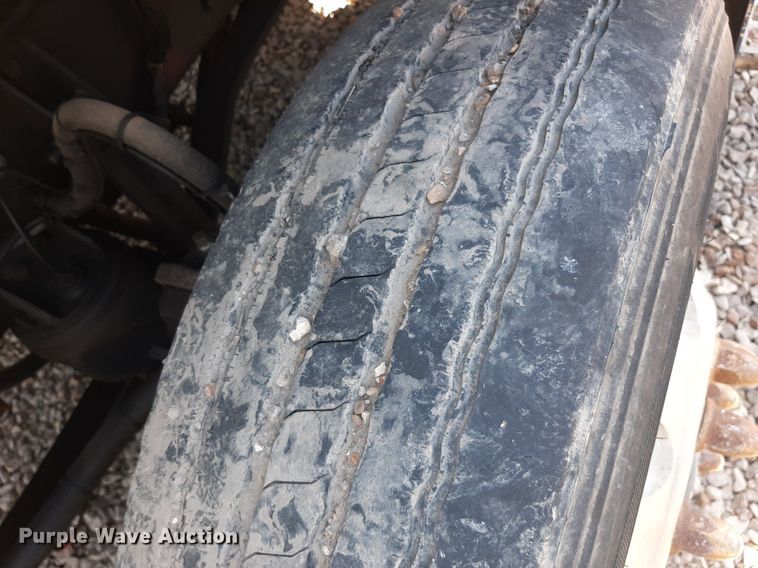 image for item DO3112 2006 Sterling AT9500  semi truck