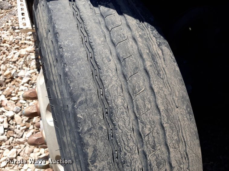 image for item DO3112 2006 Sterling AT9500  semi truck