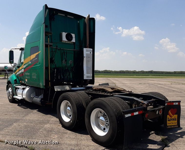 image for item DO3115 2011 International Pro Star Premium  semi truck