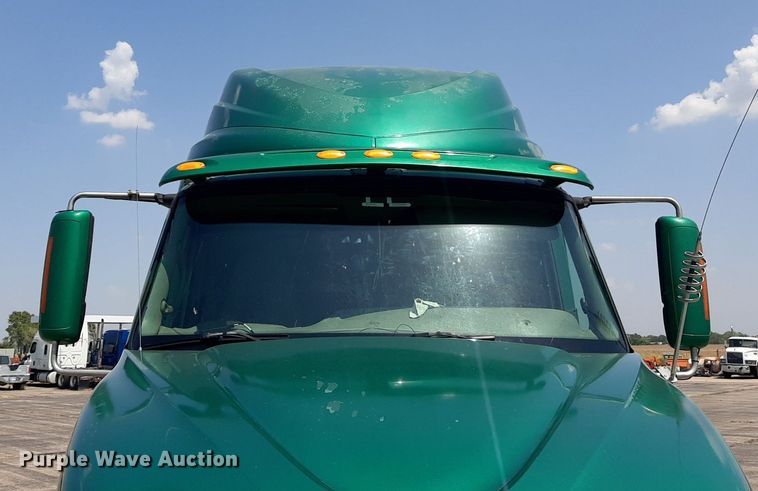 image for item DO3115 2011 International Pro Star Premium  semi truck