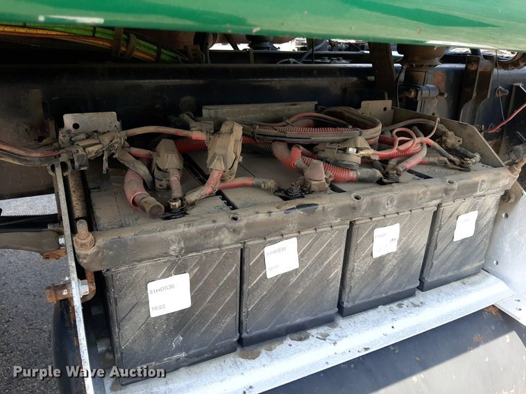 image for item DO3115 2011 International Pro Star Premium  semi truck