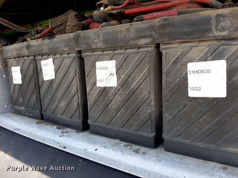 image for item DO3115 2011 International Pro Star Premium  semi truck