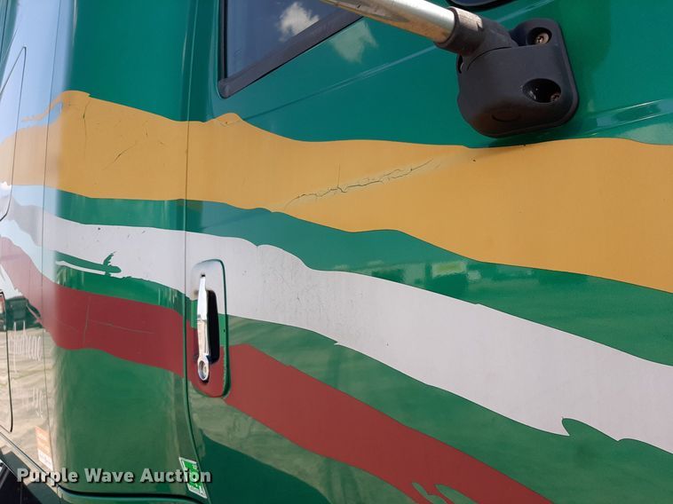 image for item DO3115 2011 International Pro Star Premium  semi truck