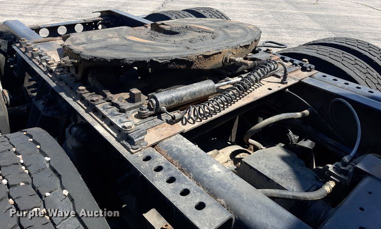 image for item DO3115 2011 International Pro Star Premium  semi truck